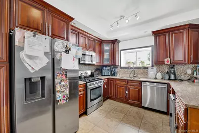 179-50 Anderson Rd, Jamaica, NY 11434 - Photo 16