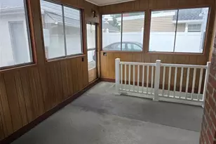 734 Dauntless Pkwy, Elmont, NY 11003 - Photo 12