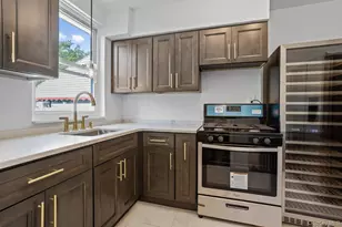 194-23 Station Rd, Flushing, NY 11358 - Photo 2