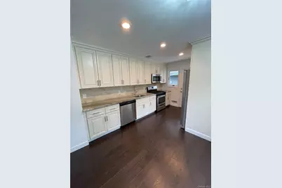 5 Fruitwood Lane, Commack, NY 11725 - Photo 2