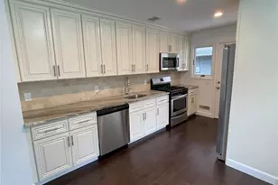 5 Fruitwood Ln, Commack, NY 11725 - Photo 2