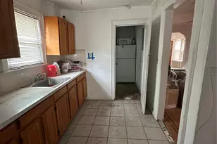 116-28 167th St, Jamaica, NY 11434 - Photo 2