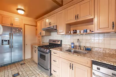 136 Sturges Street, New York, NY 10314 - Photo 2