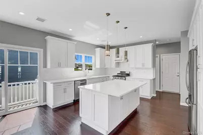 2941 Moreland Avenue, Oceanside, NY 11572 - Photo 12