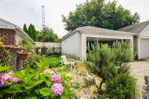 40-29 201st St, Bayside, NY 11361 - Photo 4