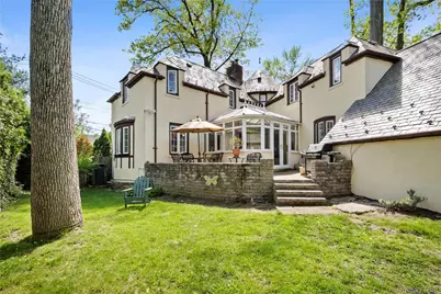 4600 Grosvenor Avenue, Bronx, NY 10471 - Photo 2