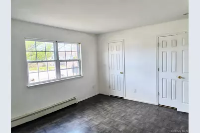 1056 E Arthur Street, Uniondale, NY 11553 - Photo 22