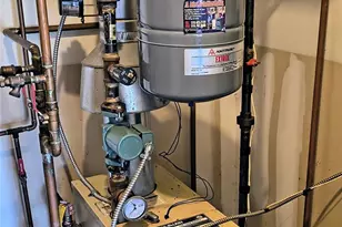 1056 E Arthur St, Uniondale, NY 11553 - Photo 18