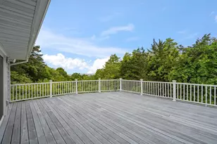 542 Montauk Hwy, Southampton, NY 11968 - Photo 20