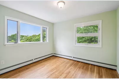 542 Montauk Highway, Southampton, NY 11968 - Photo 12