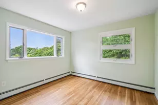 542 Montauk Hwy, Southampton, NY 11968 - Photo 12