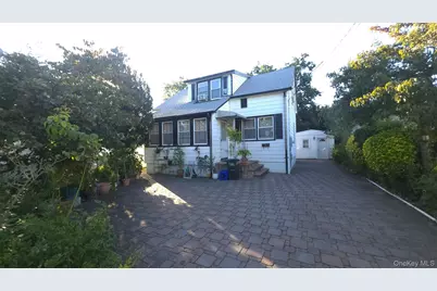 17 June Avenue, Bayville, NY 11709 - Photo 1