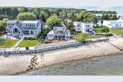 12910 Main Road, East Marion, NY 11939 - Photo 8