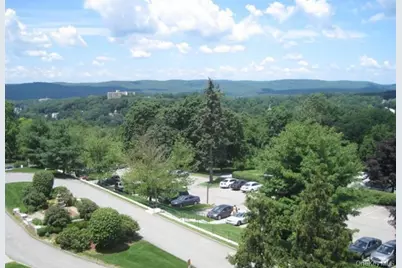 6102 Villa At The Woods, Peekskill, NY 10566 - Photo 12