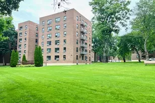 75-15 210th St, Bayside, NY 11364 - Photo 18