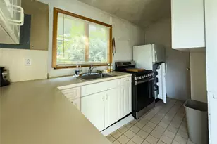 582 Jersey Ave, Greenwood Lake, NY 10925 - Photo 8