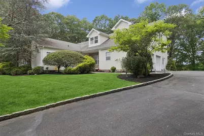 3 Heidi Lane, Mount Sinai, NY 11766 - Photo 2