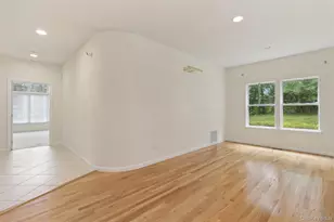 3 Heidi Ln, Mount Sinai, NY 11766 - Photo 8