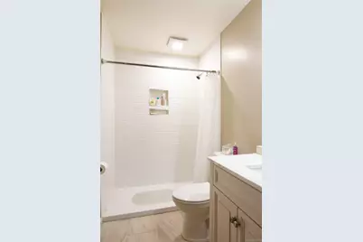 651 Windmill Avenue, North Babylon, NY 11703 - Photo 10