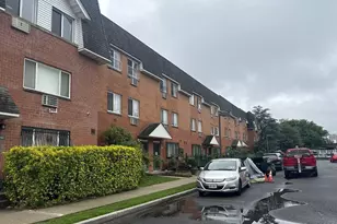 13-16 33rd Ave, Astoria, NY 11106 - Photo 2