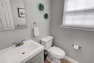 2441 New York Ave, Melville, NY 11747 - Photo 20