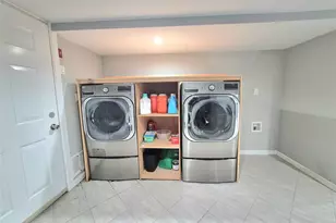 2441 New York Ave, Melville, NY 11747 - Photo 32