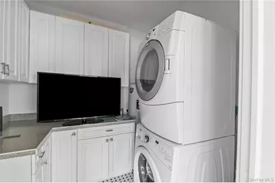 1005 Surf View, Ocean Beach, NY 11770 - Photo 32