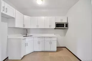 143-06 243rd St, Rosedale, NY 11422 - Photo 6