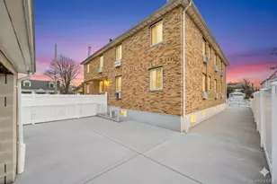 143-06 243rd St, Rosedale, NY 11422 - Photo 22