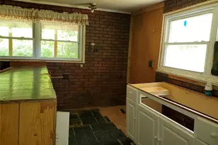 87 W Pine Rd, Staatsburg, NY 12580 - Photo 4