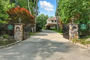 55 Kinsley Grove, Pearl River, NY 10965 - Photo 8