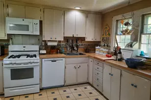 17 Club Ln, Remsenburg, NY 11960 - Photo 10