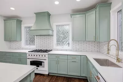 131 Ostrander Avenue, Riverhead, NY 11901 - Photo 18