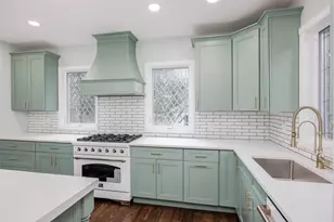 131 Ostrander Ave, Riverhead, NY 11901 - Photo 18