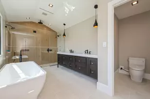 352 Cold Spring Rd, Syosset, NY 11791 - Photo 28