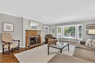 353 Split Rock Road, Syosset, NY 11791 - Photo 8