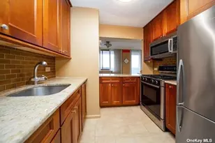 2 Bay Club Dr, Bayside, NY 11360 - Photo 4