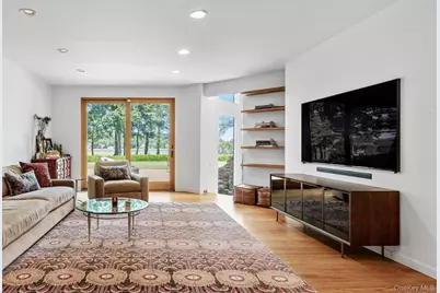 8 Mill Pond Lane, Lattingtown, NY 11560 - Photo 12