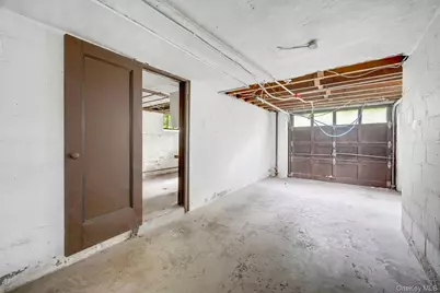 151 Clarence Road, Scarsdale, NY 10583 - Photo 18