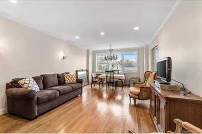 833 Central Avenue #3M, Far Rockaway, NY 11691 - Photo 6