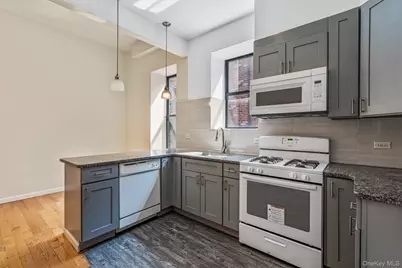 100-15 34th Avenue, Corona, NY 11368 - Photo 18