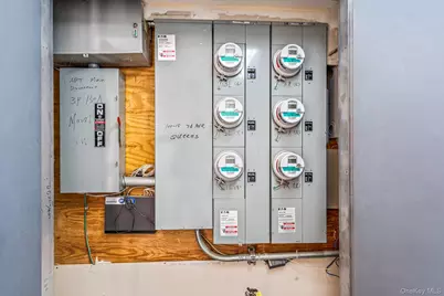 100-15 34th Avenue, Corona, NY 11368 - Photo 30