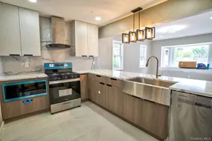 117-18 145th St, Jamaica, NY 11436 - Photo 10