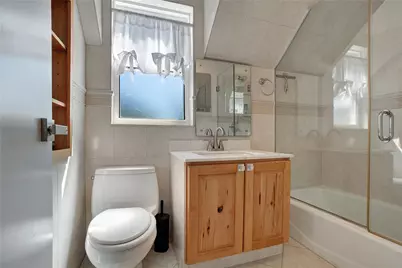 212 Beach 118th Street, Rockaway Park, NY 11694 - Photo 10