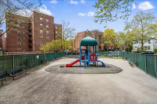 139-15 83 Ave, Briarwood, NY 11435 - Photo 20