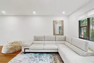 17 Arthur Pl, Yonkers, NY 10701 - Photo 4