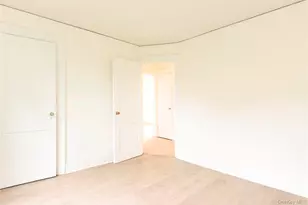 24 Parsons Dr, Hempstead, NY 11550 - Photo 14