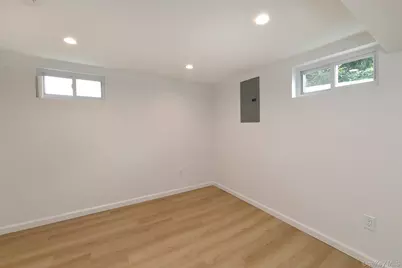 6 Ralph Young Avenue, Glen Cove, NY 11542 - Photo 14