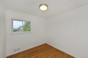 6 Young Ave, Glen Cove, NY 11542 - Photo 18