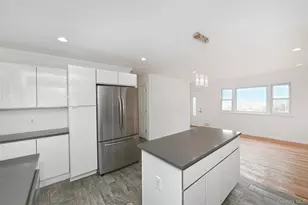 6 Young Ave, Glen Cove, NY 11542 - Photo 12